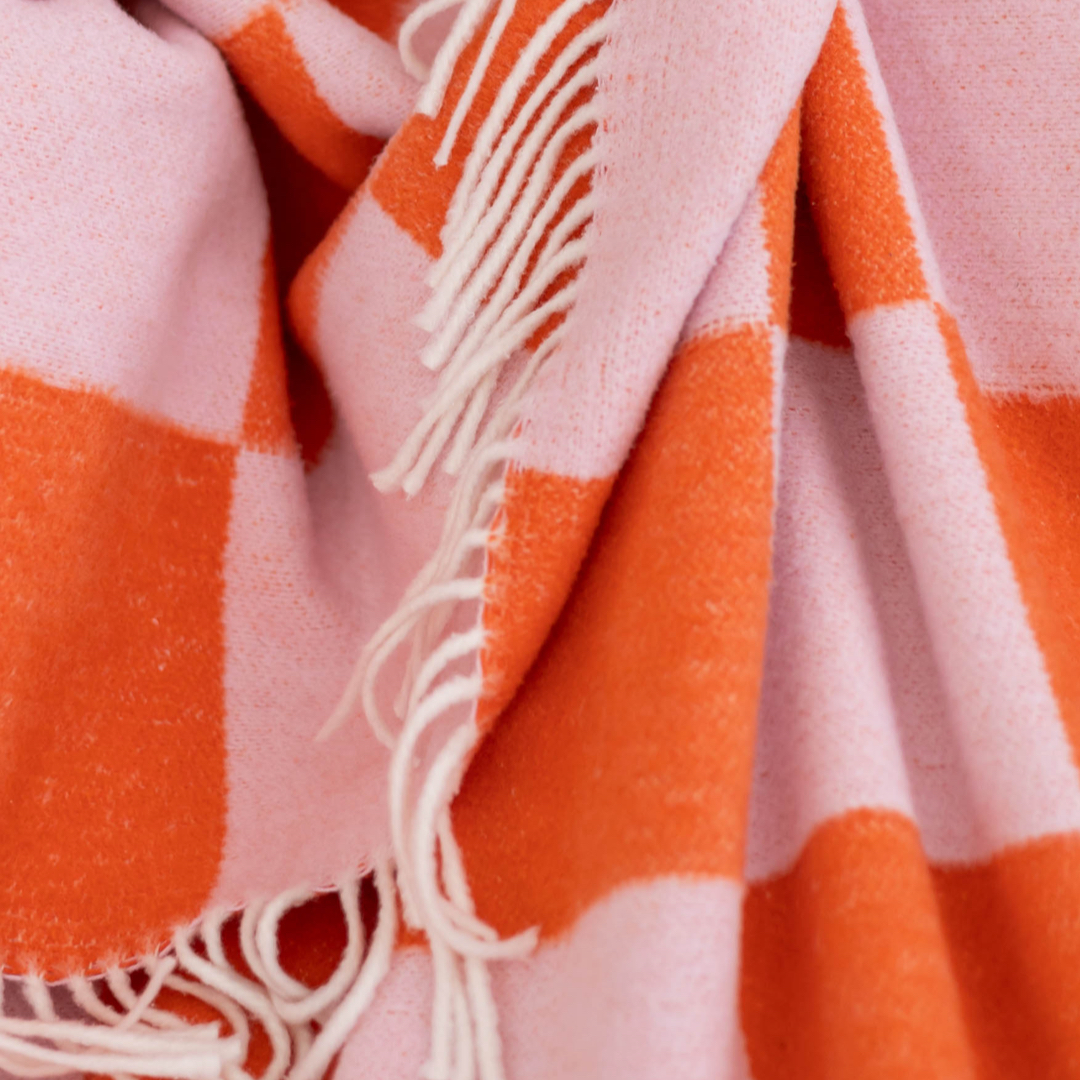 Kuscheldecke Checks Orange + Rosa von textilwerk